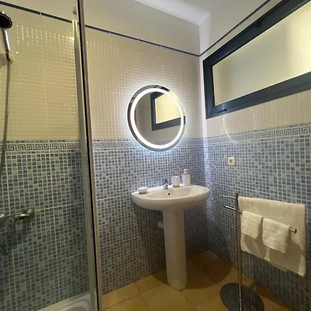 Oasis A 20 M De La Playa 파마라