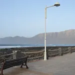 Oasis A 20 M De La Playa *