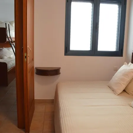 Oasis A 20 M De La Playa