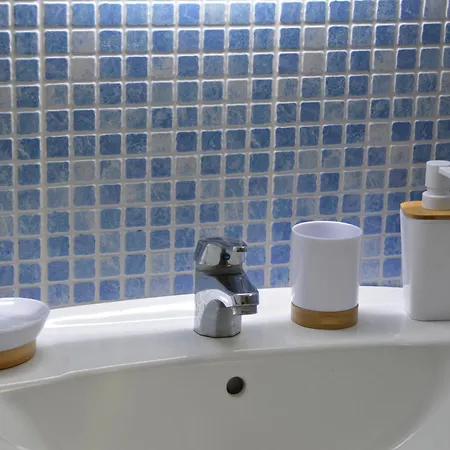 Feriehus Oasis A 20 M De La Playa