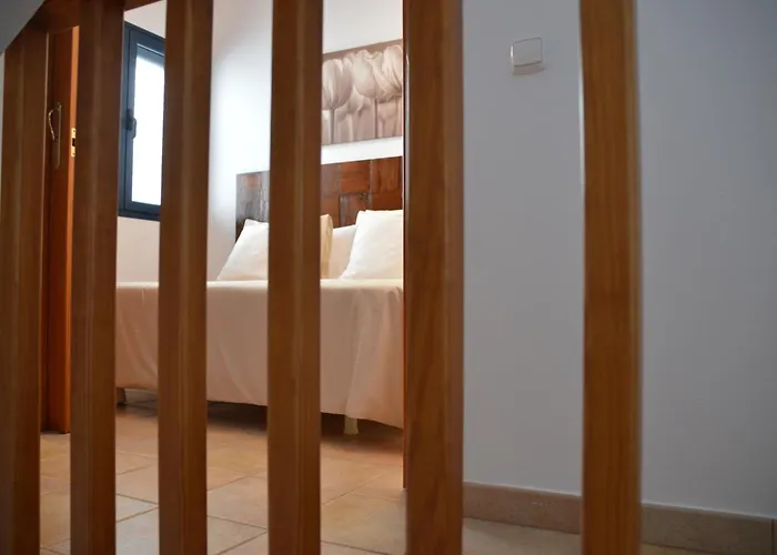 Oasis A 20 M De La Playa カレタ・デ・ファマラ