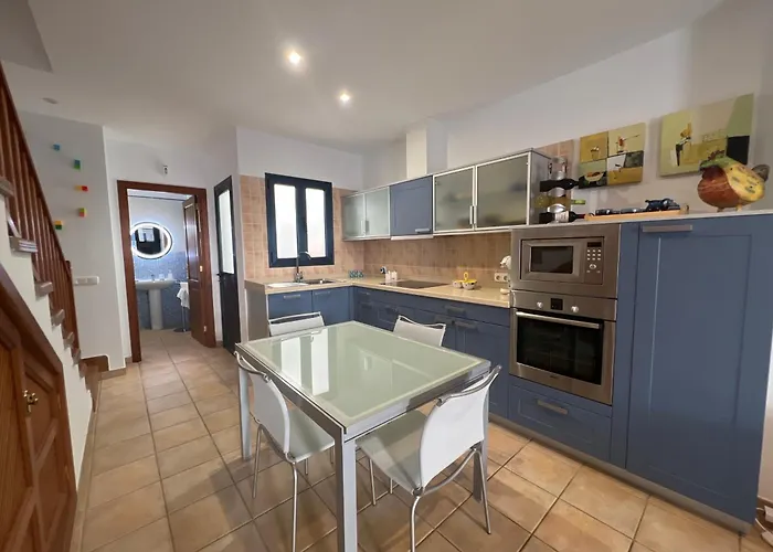 Oasis A 20 M De La Playa